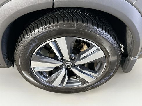 Used 2023 Nissan Rogue SL w/ SL Premium Package AWD/4WD image 11