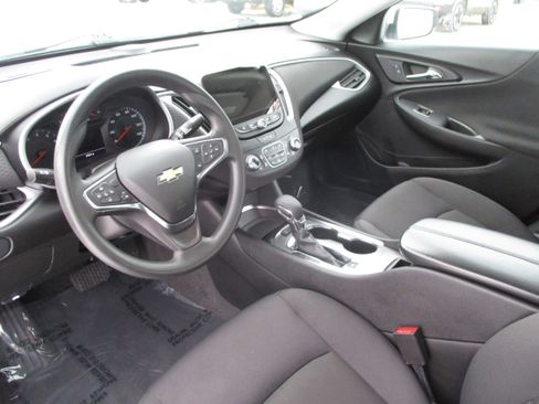 Used 2024 Chevrolet Malibu LT image 13