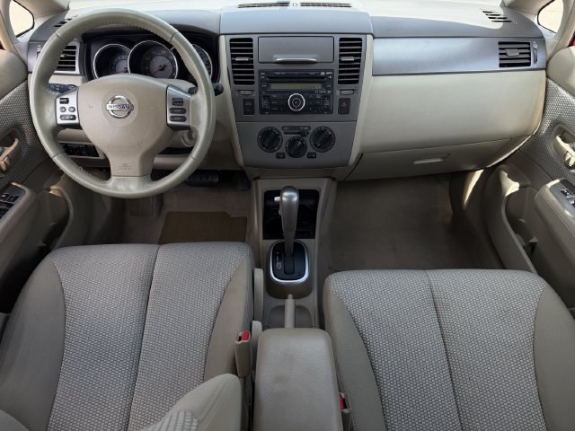 Used 2007 Nissan Versa Hatchback w/ Convenience Pkg FWD image 10