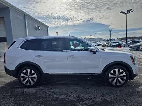 Certified 2022 Kia Telluride EX w/ EX Premium Package image 6