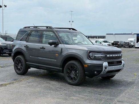 New 2025 Ford Bronco Sport Badlands AWD/4WD image 2