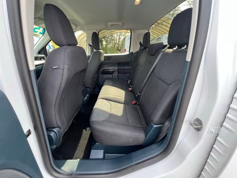 Used 2025 Ford Maverick XL FWD image 18