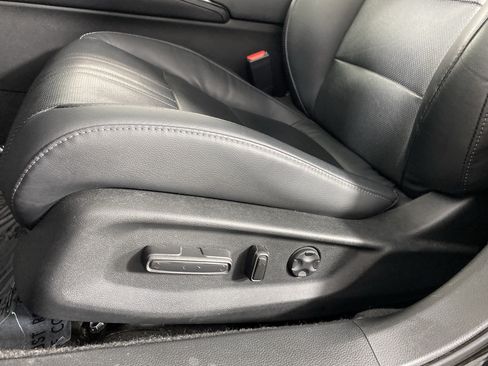 Used 2018 Honda Accord Touring image 19