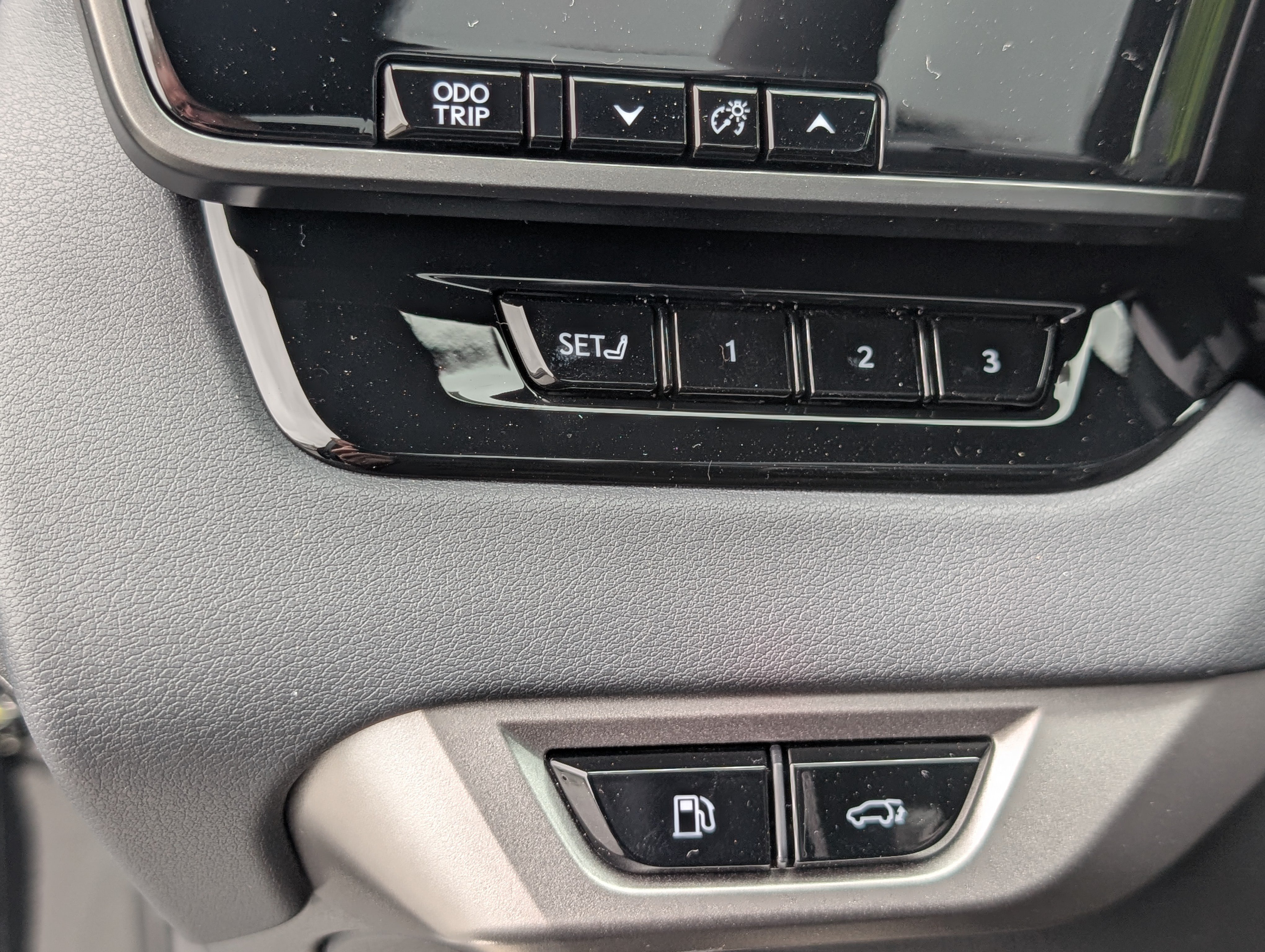 New 2026 Lexus RX 450h AWD w/ Convenience Package image 20