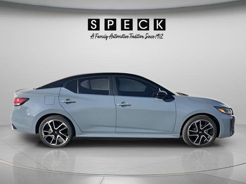 New 2025 Nissan Sentra SR w/ SR Premium Package image 6