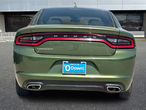 Used 2022 Dodge Charger SXT RWD image 8