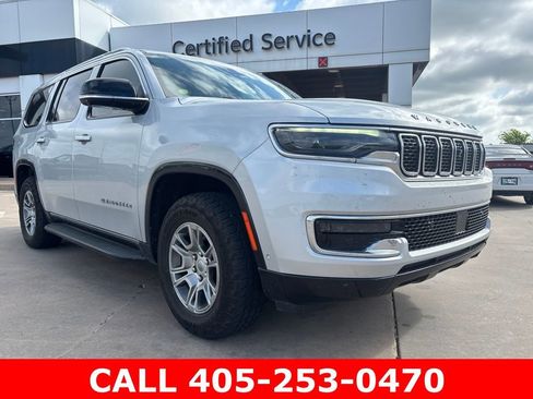 Used 2023 Jeep Wagoneer 4WD w/ Convenience Group I image 1