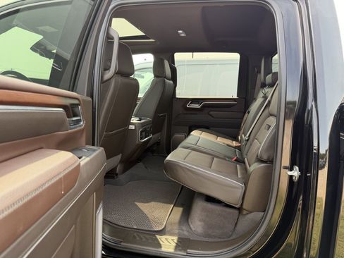 Used 2025 GMC Sierra 2500 Denali w/ Denali Reserve Package AWD/4WD image 18