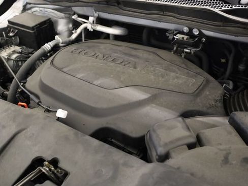 Used 2025 Honda Odyssey Elite image 9