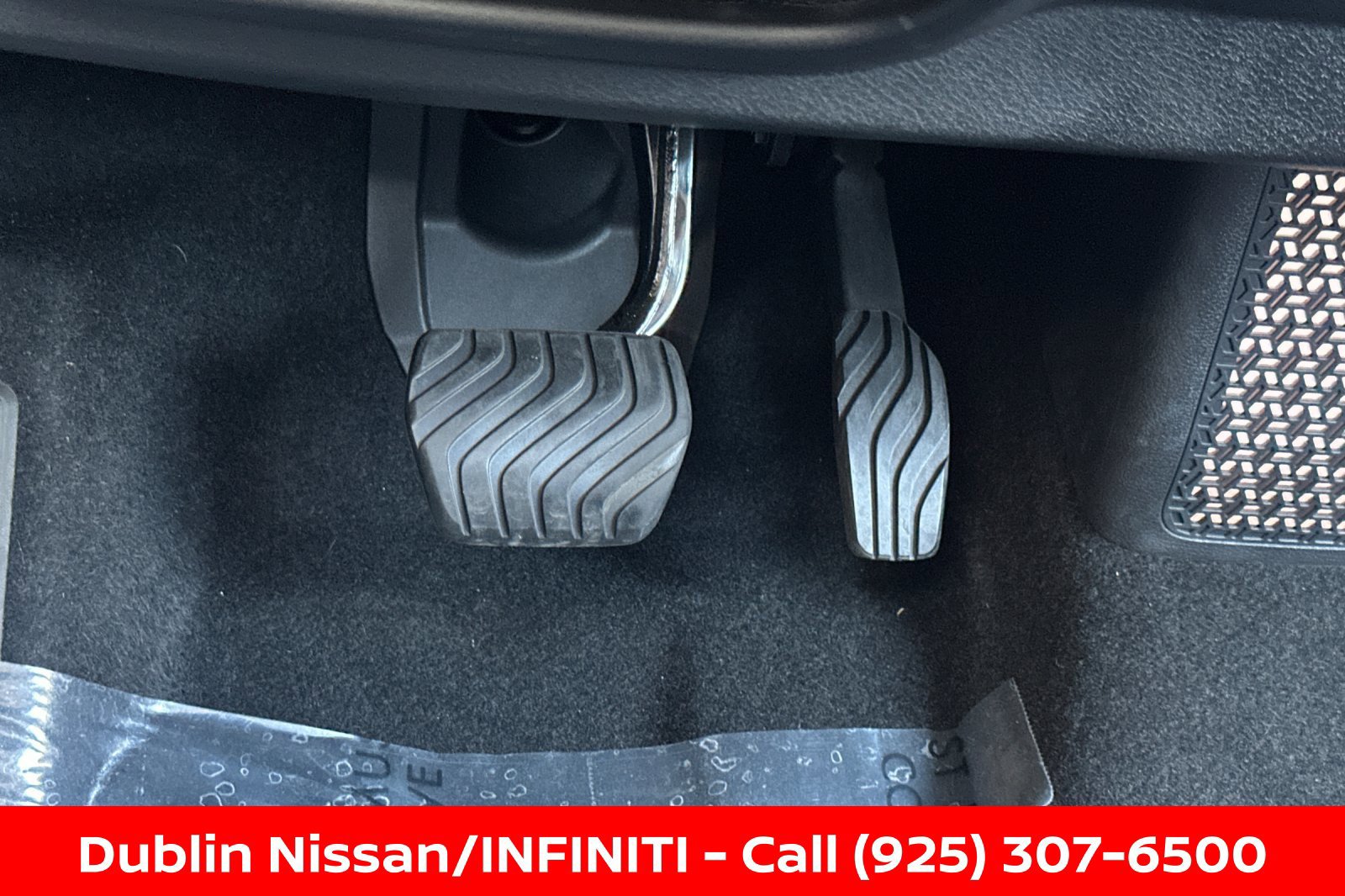 Certified 2023 Nissan Ariya FWD image 44