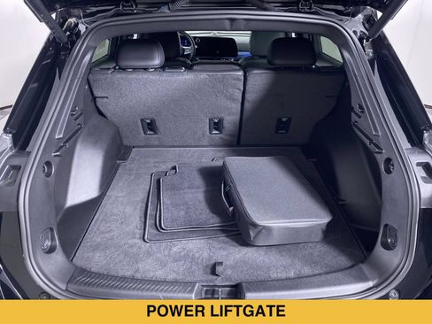 Certified 2024 Chevrolet Equinox EV LT FWD image 13