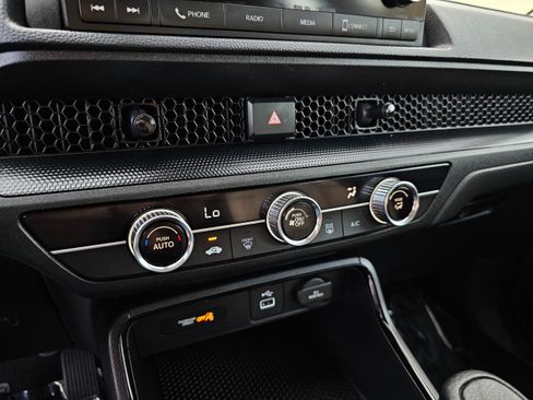 Used 2023 Honda CR-V LX image 24