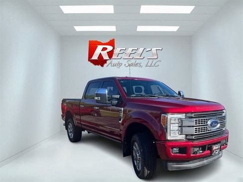 Used 2017 Ford F250 Platinum w/ Platinum Ultimate Package AWD/4WD image 3