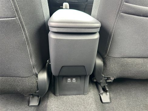 Used 2024 Toyota Prius LE image 29