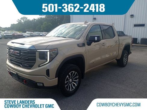 Used 2023 GMC Sierra 1500 AT4 w/ Technology Package AWD/4WD image 1