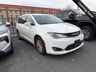 Used 2017 Chrysler Pacifica Touring-L