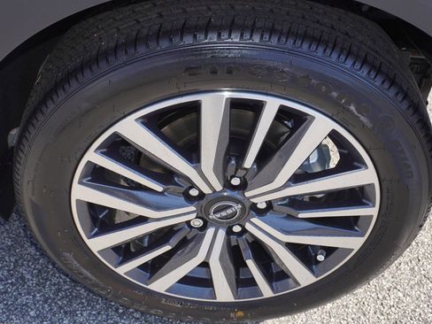 Used 2024 Nissan Kicks SV FWD image 8