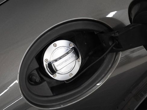 Certified 2014 Porsche 911 Turbo S image 23