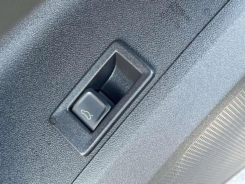 Certified 2025 Audi Q5 Premium AWD/4WD image 17