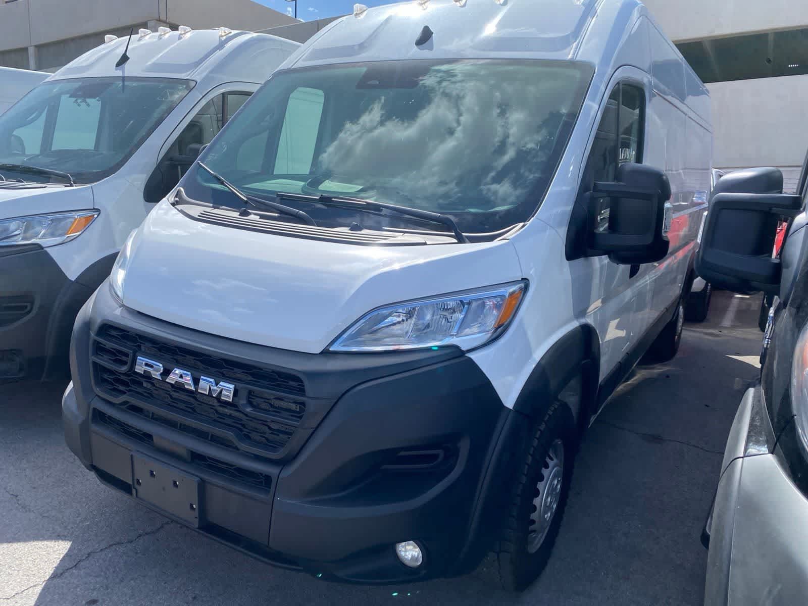 Used 2025 RAM ProMaster 2500 w/ Convenience Group FWD image 1