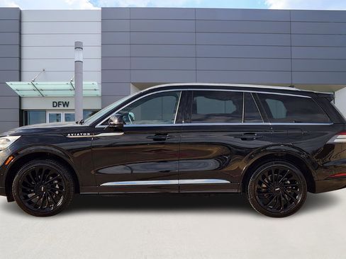 Used 2022 Lincoln Aviator Reserve w/ Equipment Group 201A image 3