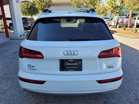 Used 2018 Audi Q5 2.0T Premium image 11