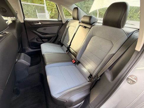 Used 2025 Volkswagen Jetta SE FWD image 68