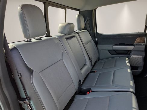 Used 2023 Ford F150 Lariat RWD image 10