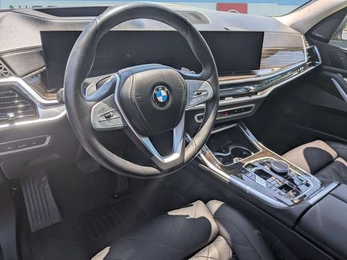 Used 2025 BMW X7 xDrive40i w/ Premium Package AWD/4WD image 12
