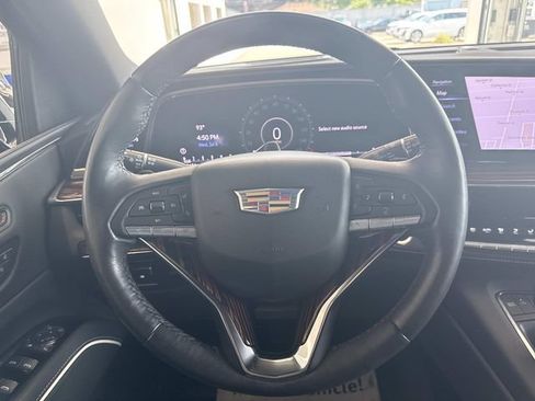 Certified 2023 Cadillac Escalade Premium Luxury w/ Performance Package AWD/4WD image 38