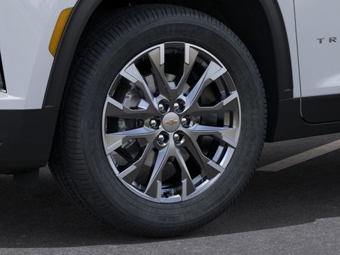 New 2026 Chevrolet Traverse LT image 9