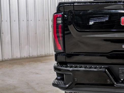 Used 2024 GMC Sierra 2500 AT4 w/ AT4 Premium Plus Package AWD/4WD image 48