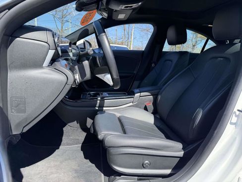 Used 2025 Mercedes-Benz CLA 250 4MATIC image 15