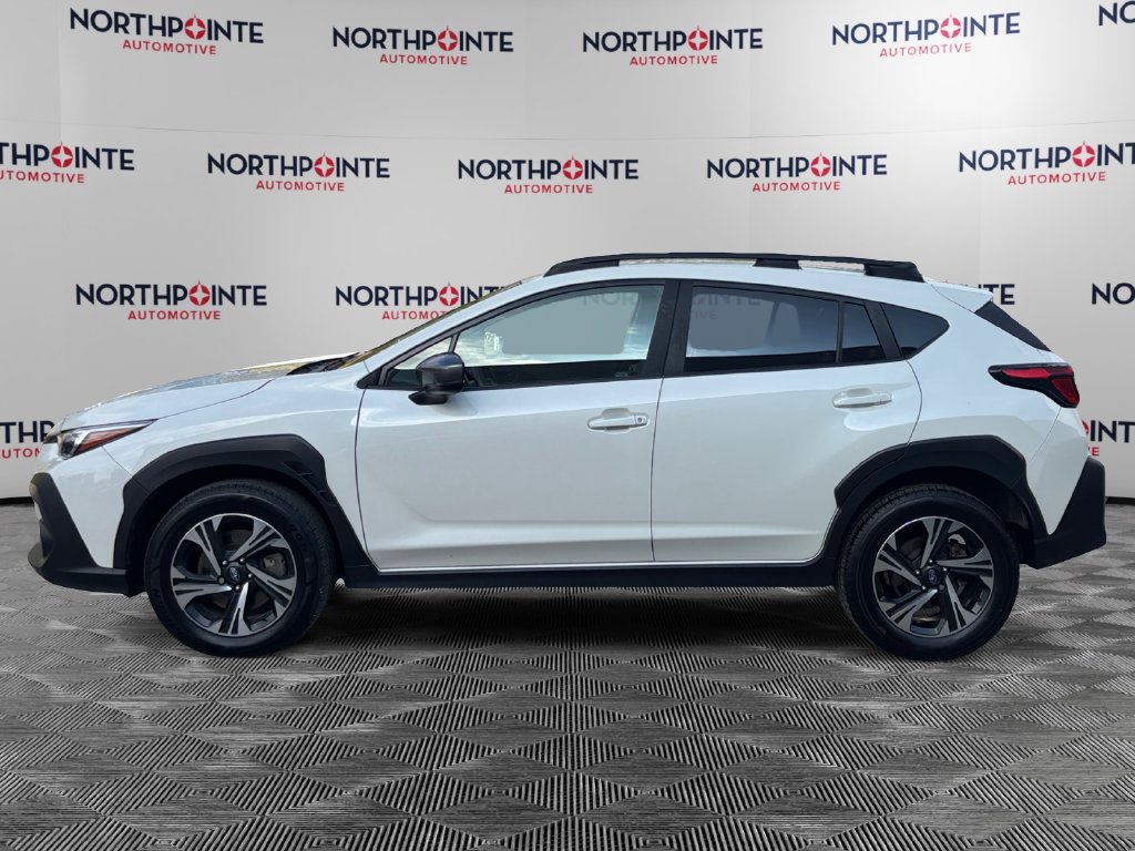 Used 2024 Subaru Crosstrek 2.0i Premium w/ Crosstrek Mirror Package AWD/4WD image 4