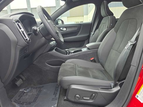 Used 2023 Volvo C40 P8 Recharge Ultimate AWD/4WD image 20