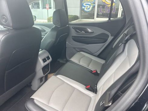 Used 2024 GMC Terrain SLT FWD image 26
