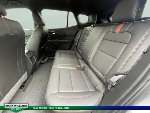 Used 2024 Chevrolet Trax RS image 28