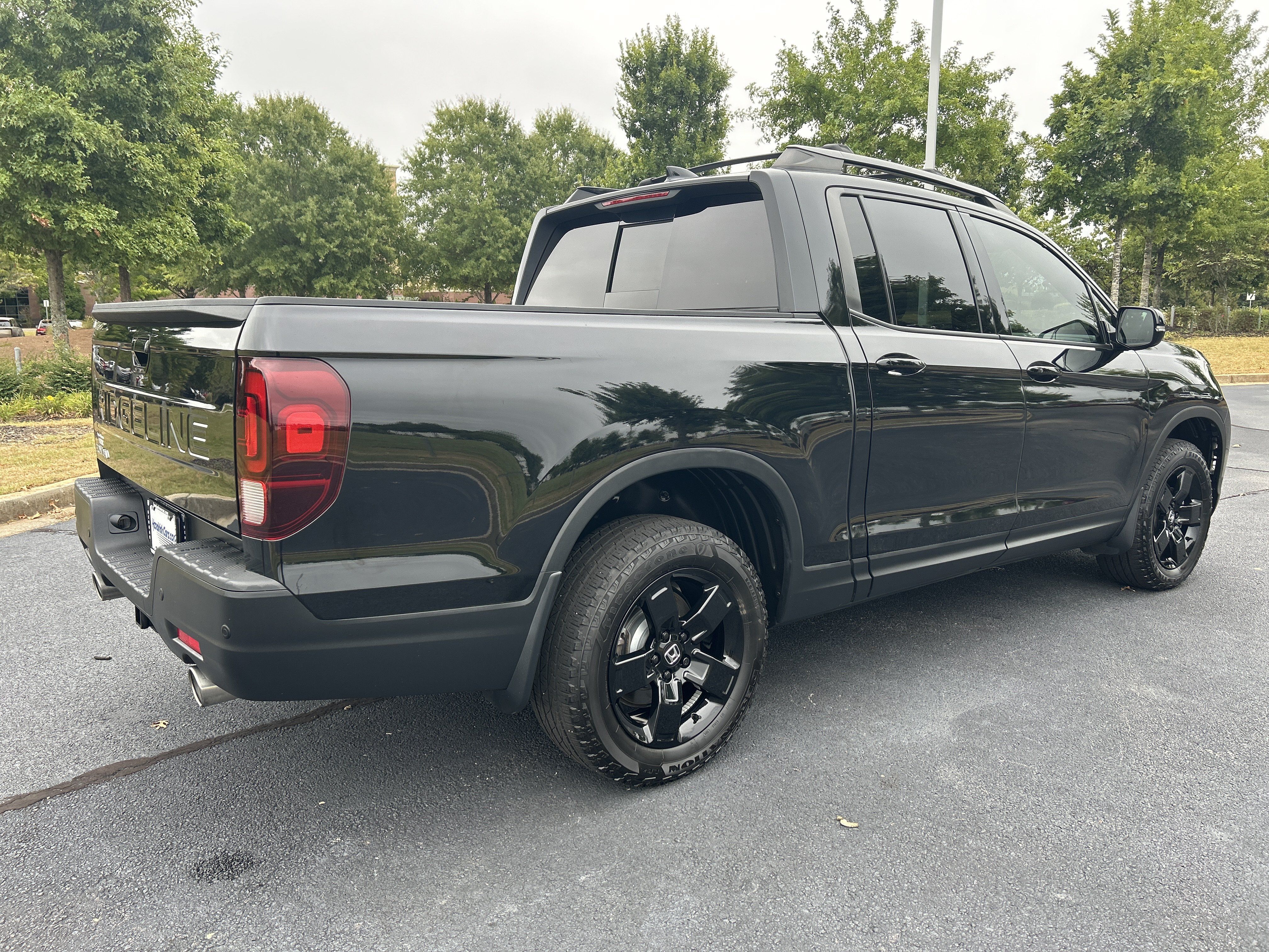 Certified 2024 Honda Ridgeline Black Edition image 9