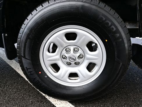 Certified 2024 Nissan Frontier S AWD/4WD image 11