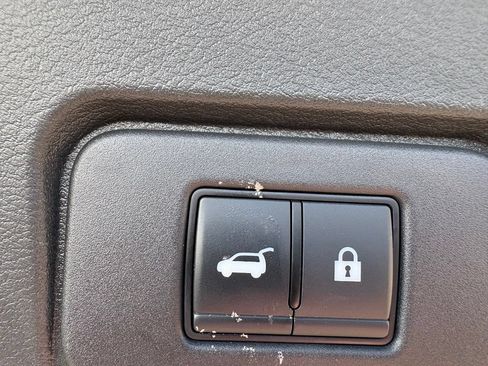 Used 2023 Nissan Rogue SL w/ SL Premium Package FWD image 5