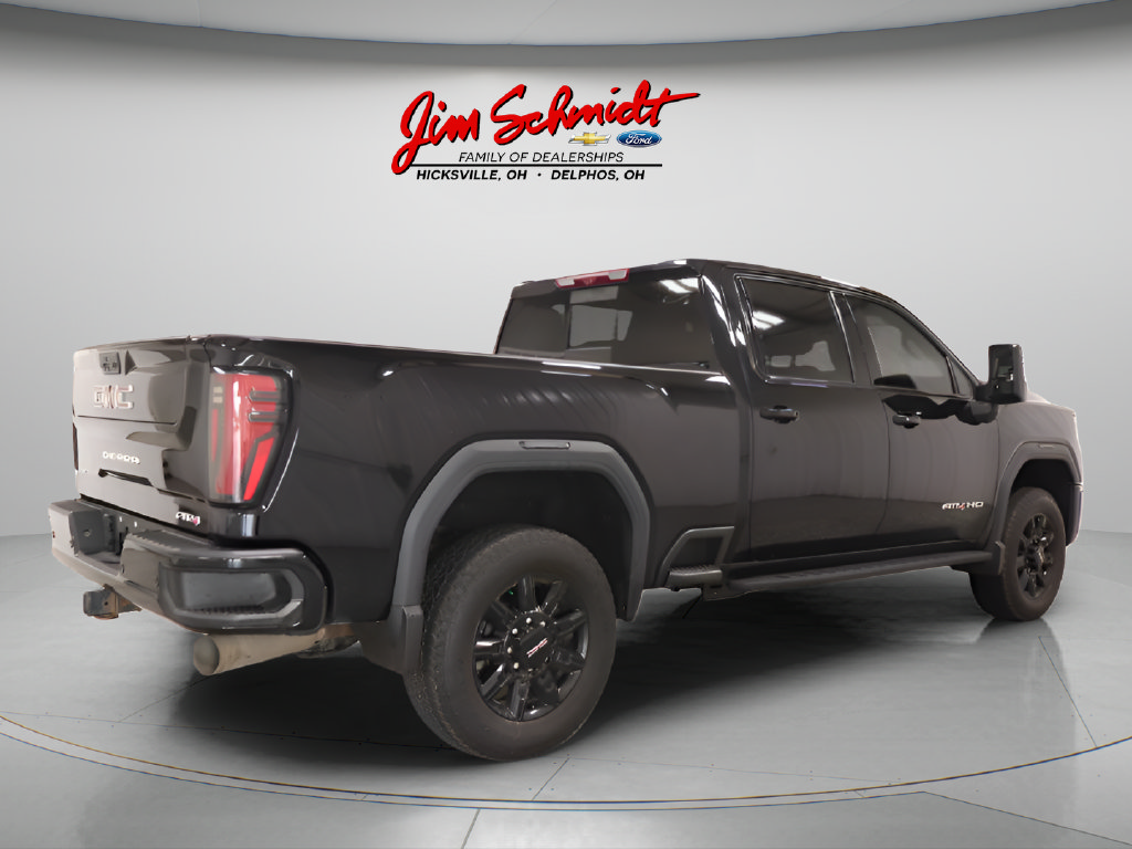 Used 2024 GMC Sierra 2500 AT4 w/ Technology Package AWD/4WD image 6