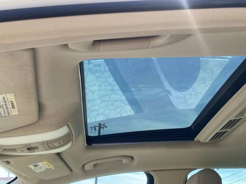 Used 2014 Mercedes-Benz E 350 4MATIC Sedan w/ Premium 1 Package image 18