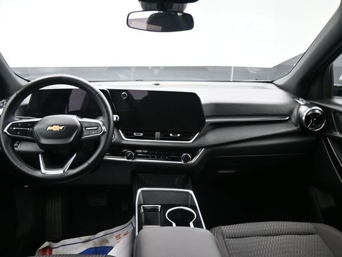 Used 2025 Chevrolet Equinox LT AWD/4WD image 15