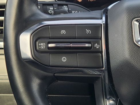 Used 2025 GMC Acadia Elevation image 27