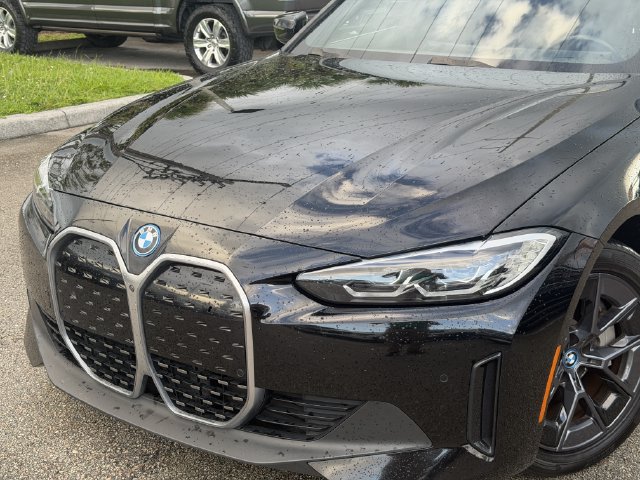 Used 2024 BMW i4 xDrive40i AWD/4WD image 5