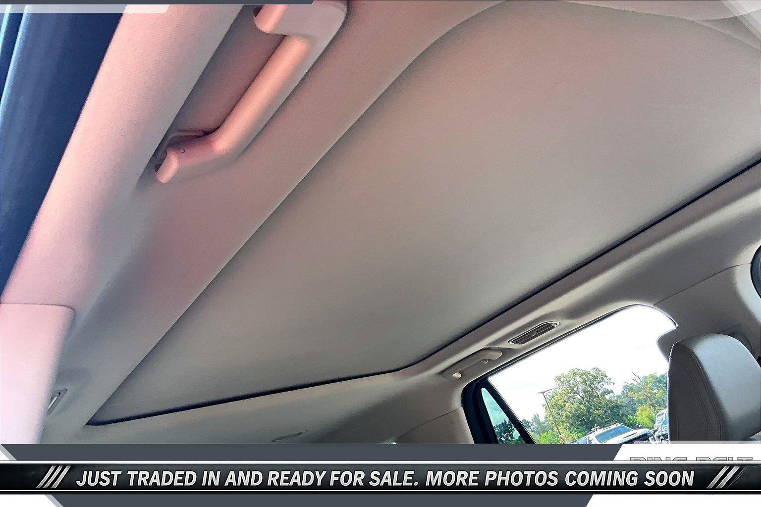 Used 2022 Ford Expedition Limited RWD image 16