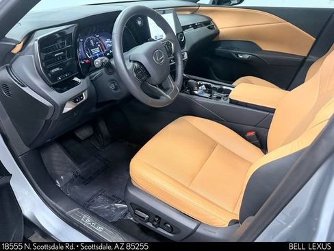Used 2025 Lexus RX 350 FWD w/ Accessory Package image 14