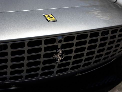 Used 2022 Ferrari Roma RWD image 43