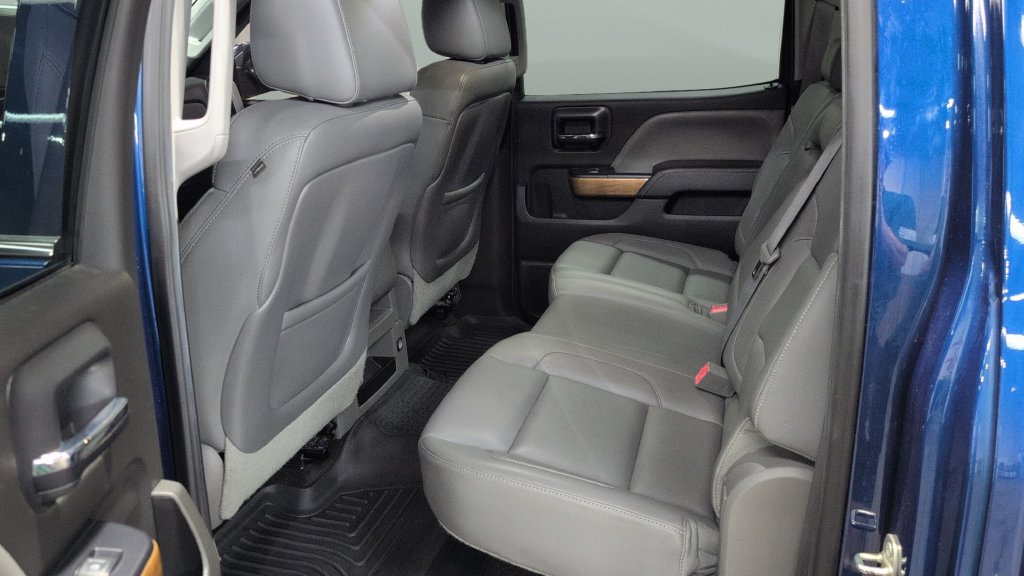 Used 2015 Chevrolet Silverado 1500 LTZ AWD/4WD image 18