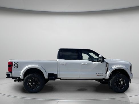 New 2026 Ford F350 Platinum w/ Platinum Plus Package AWD/4WD image 2